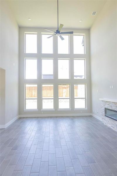Spacious, unfurnished interior of a new home in , Little Elm (Image 26).