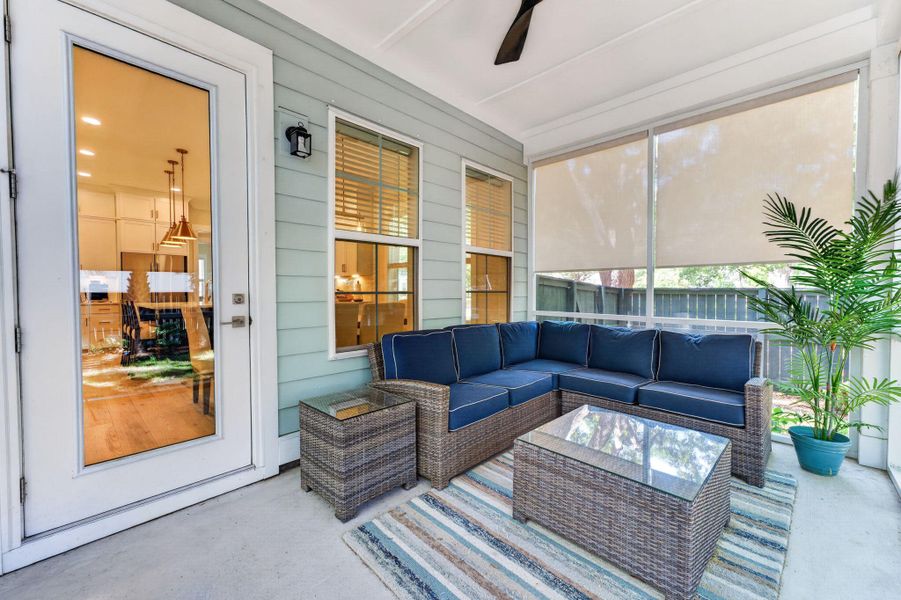 Exterior details and patio area of a home in Fiddler Cove, Mount Pleasant (Image 26).