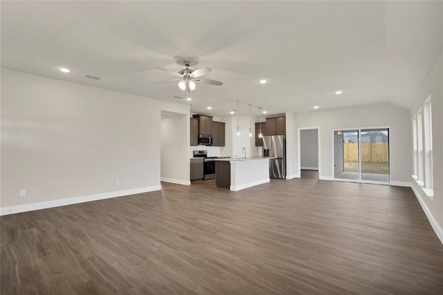 photos are for reference only actual home may vary. photos are for reference only actual home may vary.