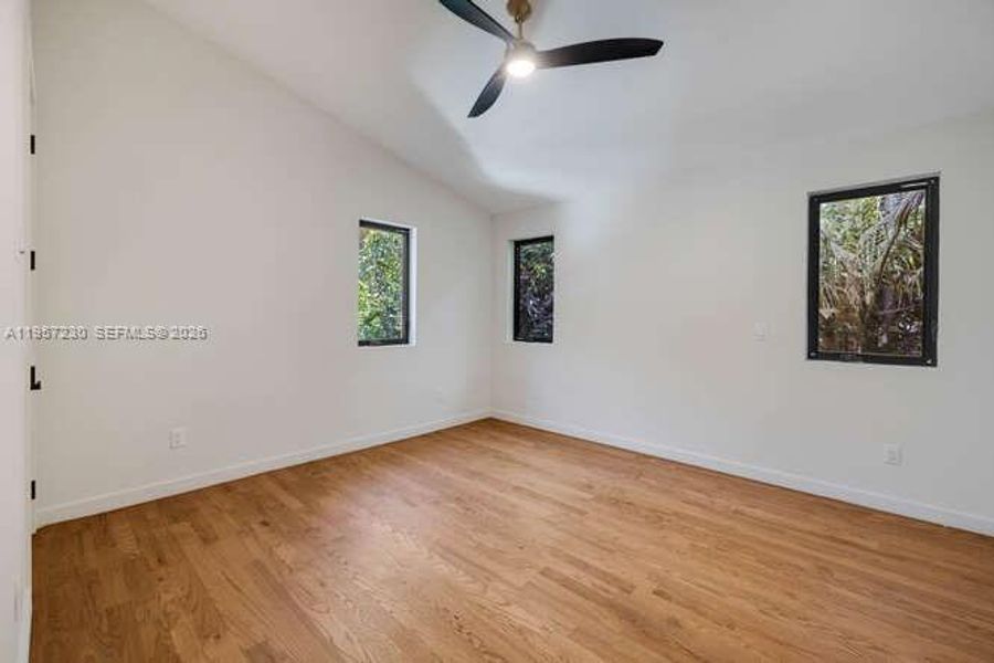 Spacious, unfurnished interior of a new home in , Miami (Image 24).