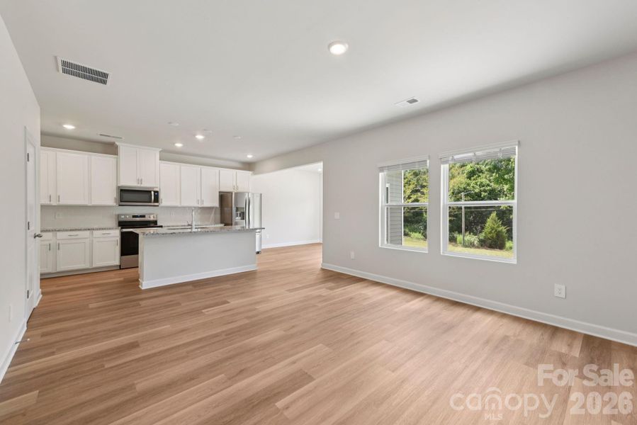 Photo is not of the actual home, but is an inspirational photo of builder’s model home and may depict options, furnishings, and/or decorator features that are not included Photo is not of the actual home, but is an inspirational photo of builder’s model home and may depict options, furnishings, and/or decorator features that are not included