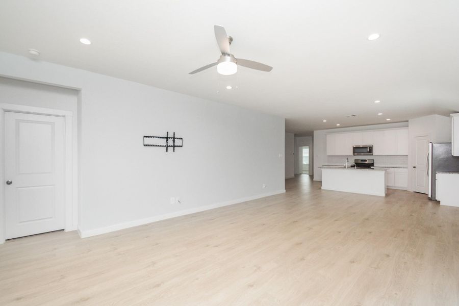 Spacious, unfurnished interior of a new home in , Fresno (Image 23). Spacious, unfurnished interior of a new home in , Fresno (Image 23).