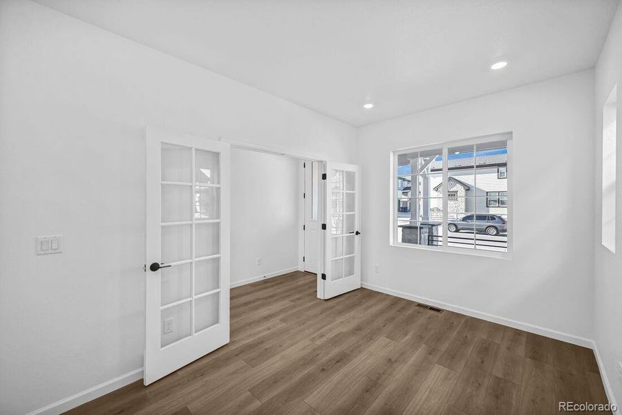 8800 Whiteclover ~ Ready Now