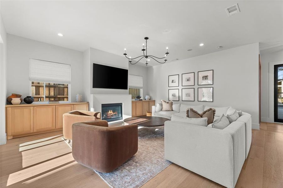 Furnished interior view inside a new home in , Dallas (Image 6).