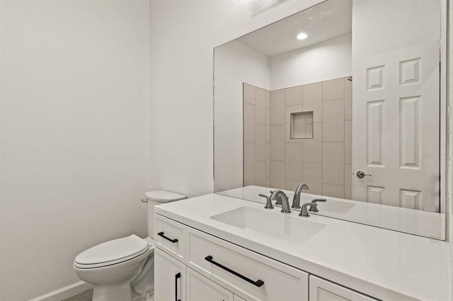 Furnished interior view inside a new home in , Mount Vernon (Image 5).