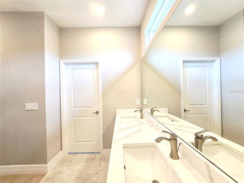 Furnished interior view inside a new home in , Homosassa (Image 50).