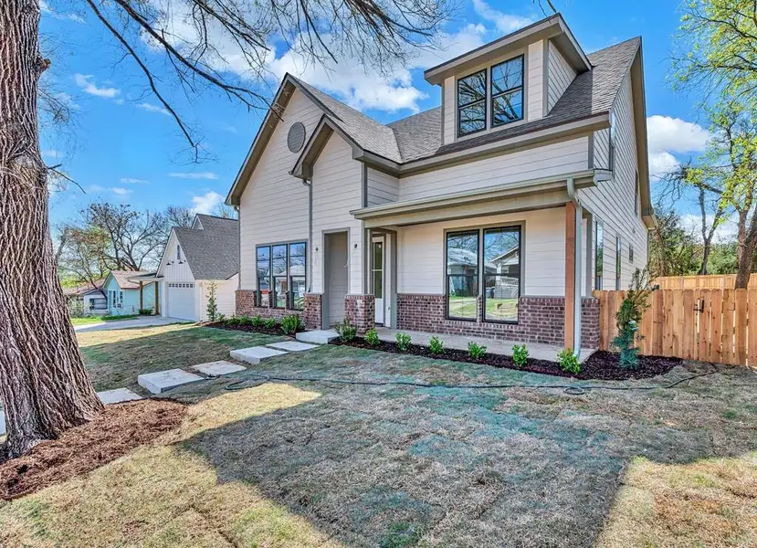 Front exterior of a new home in , Waco, TX, highlighting curb appeal (Image 2). Front exterior of a new home in , Waco, TX, highlighting curb appeal (Image 2).