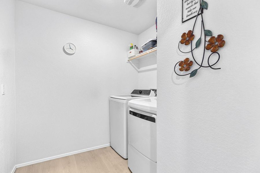 Furnished interior view inside a new home in Cotton Brook: Claremont Collection, Hutto (Image 14). Furnished interior view inside a new home in Cotton Brook: Claremont Collection, Hutto (Image 14).