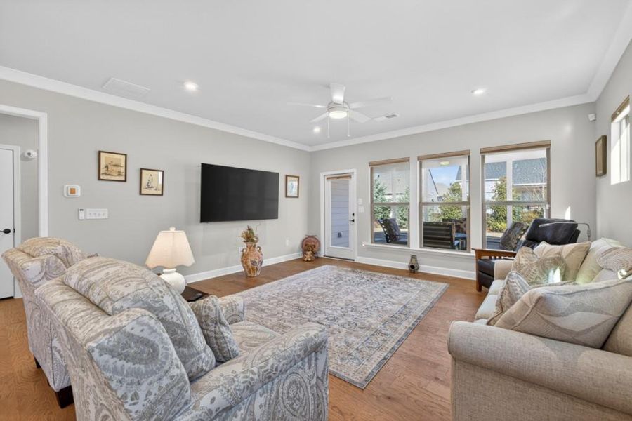 Furnished interior view inside a new home in Del Webb Chateau Elan, Hoschton (Image 15). Furnished interior view inside a new home in Del Webb Chateau Elan, Hoschton (Image 15).