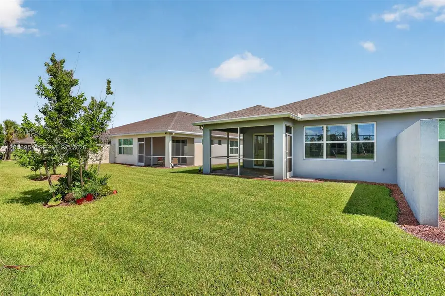 Exterior details and patio area of a home in , Port St. Lucie (Image 35).