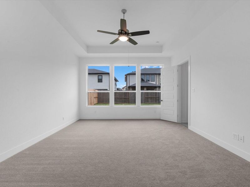 Spacious, unfurnished interior of a new home in Cross Creek Ranch 65′, Fulshear (Image 23). Spacious, unfurnished interior of a new home in Cross Creek Ranch 65′, Fulshear (Image 23).