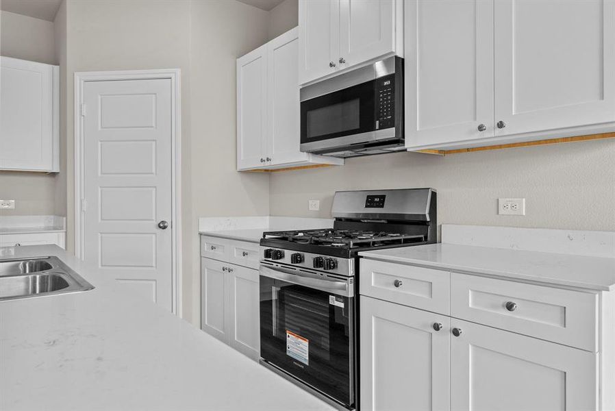 Furnished interior view inside a new home in Highlands at Chapel Creek, Fort Worth (Image 5).