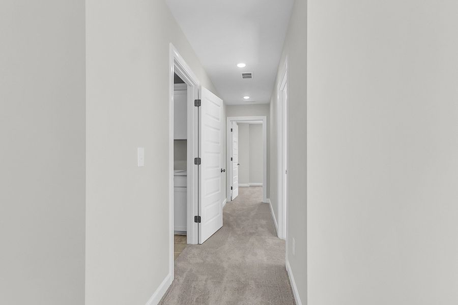 Spacious, unfurnished interior of a new home in Pineland Preserve, Summerville (Image 44). Spacious, unfurnished interior of a new home in Pineland Preserve, Summerville (Image 44).