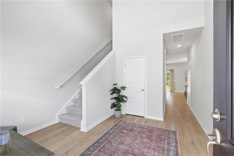 Spacious, unfurnished interior of a new home in , Bloomingdale (Image 21).