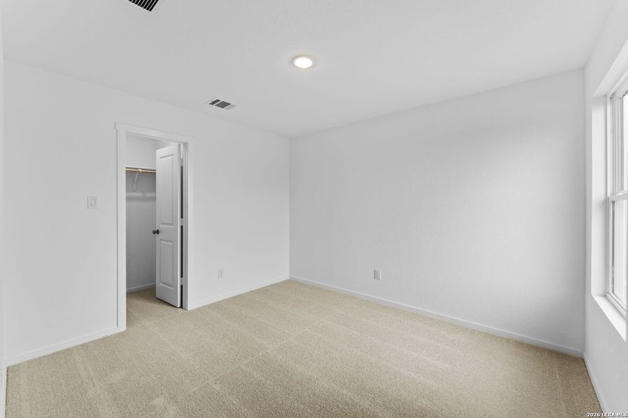 Spacious, unfurnished interior of a new home in Waterwheel, San Antonio (Image 17).
