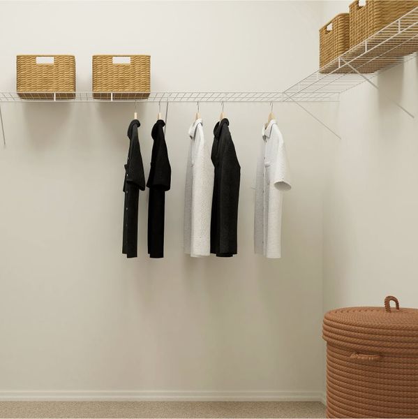 Fressia owner's suite walk-in closet Fressia owner's suite walk-in closet