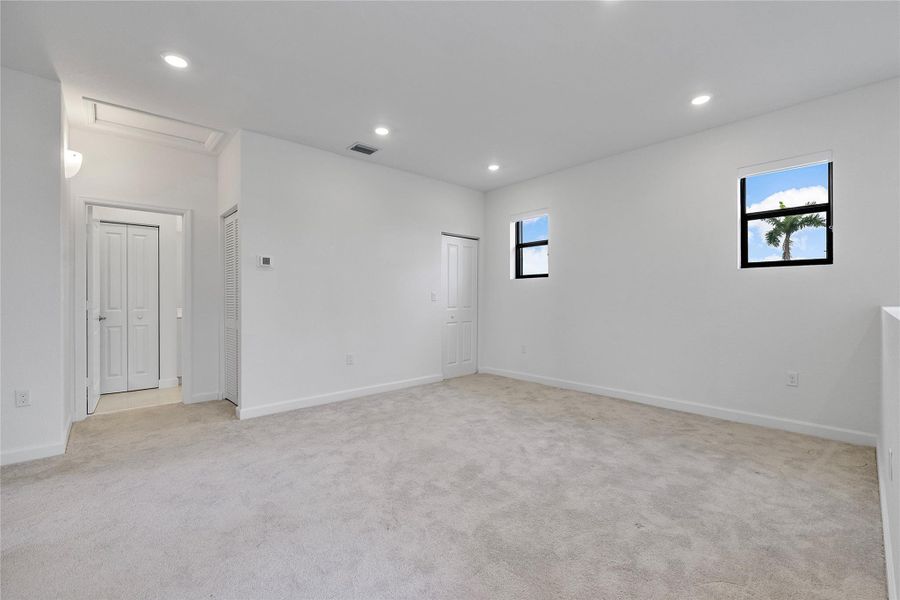Spacious, unfurnished interior of a new home in , Dania Beach (Image 26). Spacious, unfurnished interior of a new home in , Dania Beach (Image 26).
