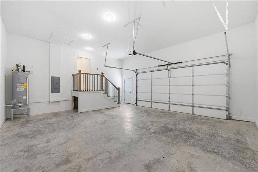 Spacious, unfurnished interior of a new home in , Atlanta (Image 19). Spacious, unfurnished interior of a new home in , Atlanta (Image 19).