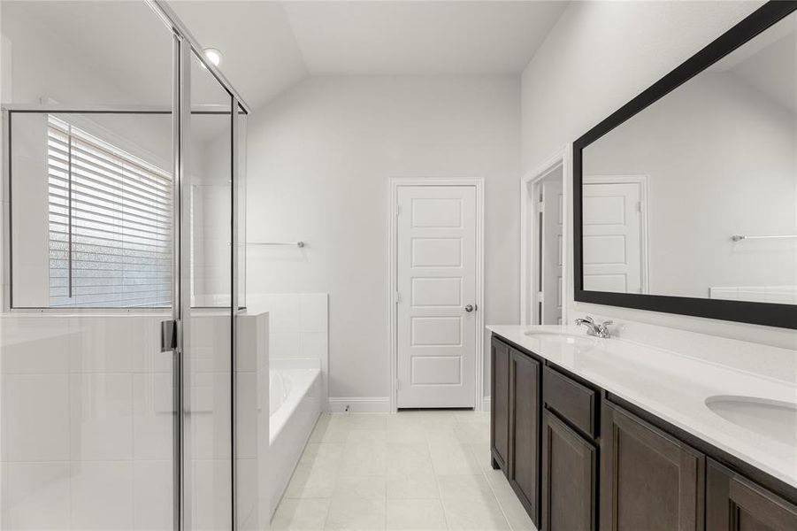 Furnished interior view inside a new home in Arcadia Trails, Balch Springs (Image 6).