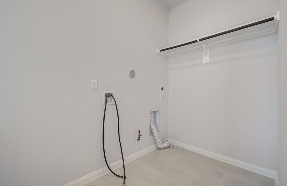 Close-up of interior finishes inside a home in Aldine Pines, Houston (Image 19).