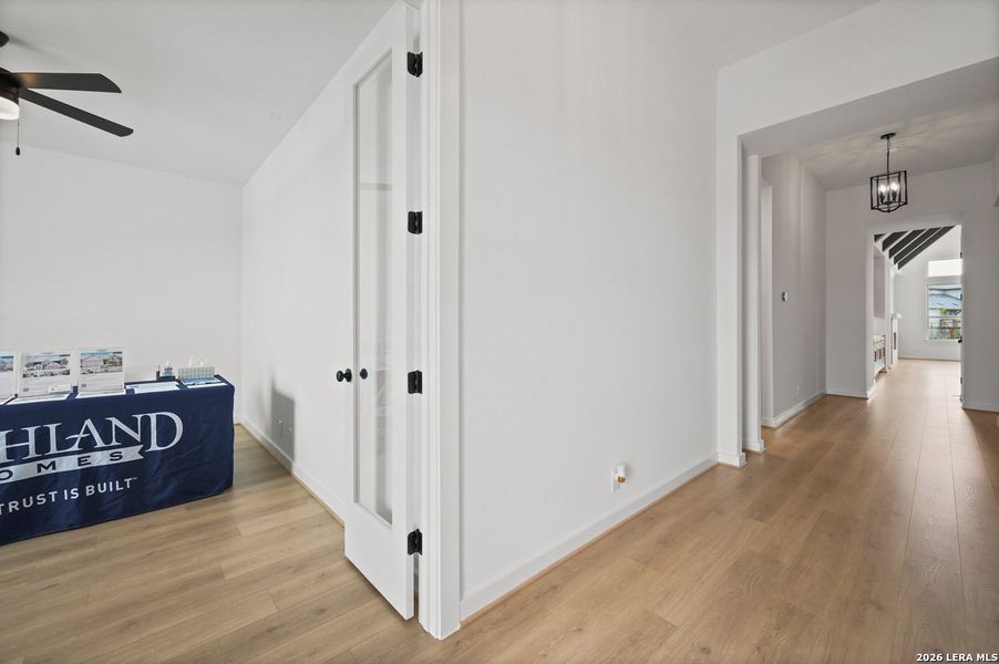 Spacious, unfurnished interior of a new home in The Crossvine, Schertz (Image 22).