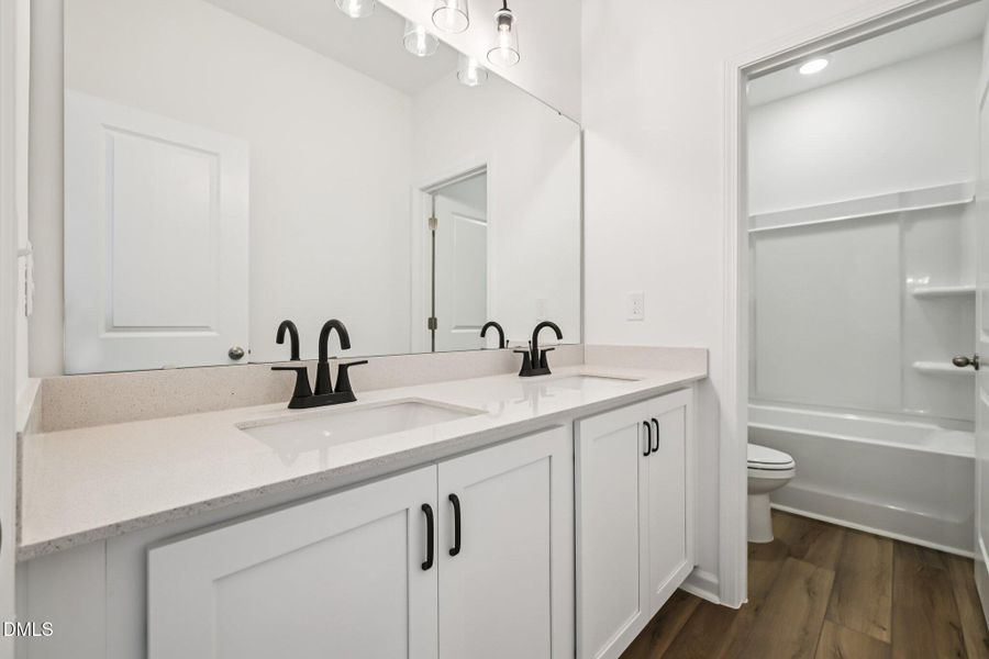 34-web-or-mls-Emeline Wy-S2402-034