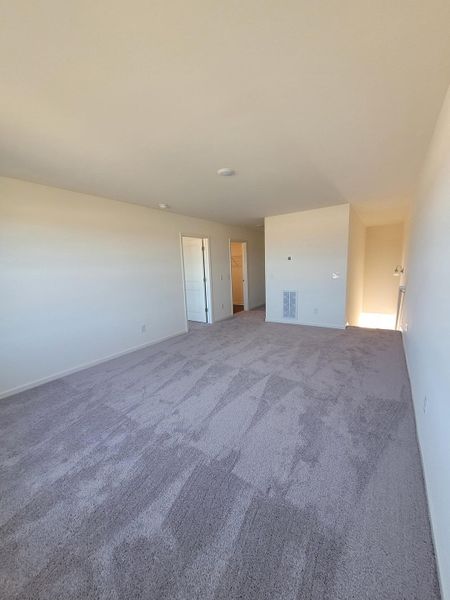 Spacious, unfurnished interior of a new home in , Ridgeville (Image 12).