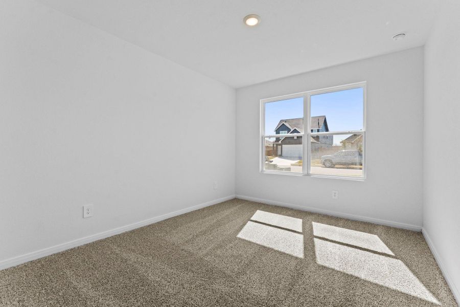 Spacious, unfurnished interior of a new home in Trace, San Marcos (Image 11).