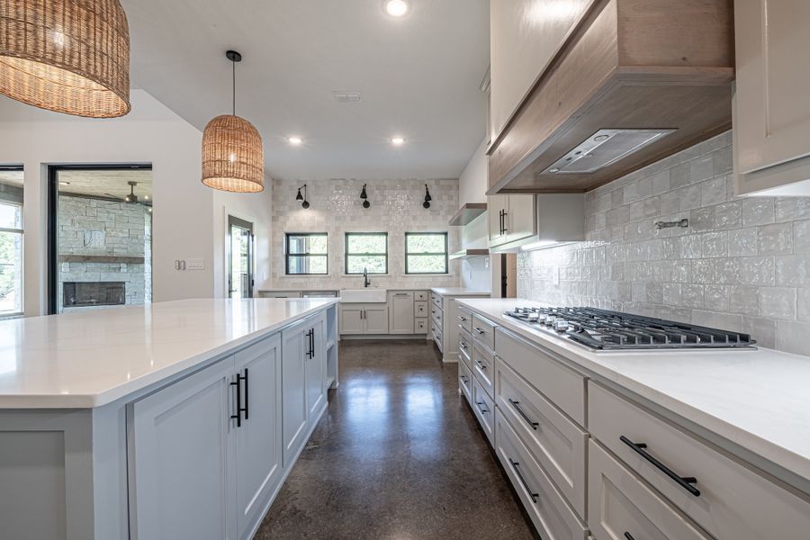 Furnished interior view inside a new home in Eagles Bluff, Weatherford (Image 6).
