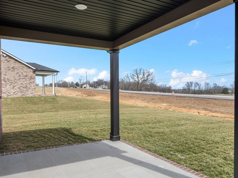 Exterior details and patio area of a home in Benders Cove, Mount Juliet (Image 29).