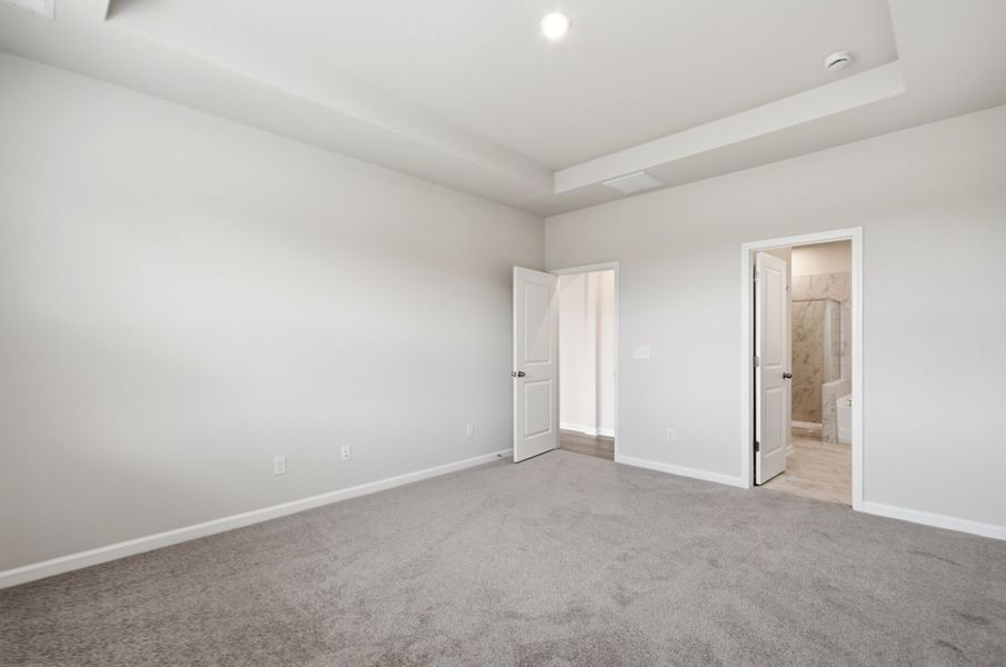 Spacious, unfurnished interior of a new home in Westfall, Gastonia (Image 15).