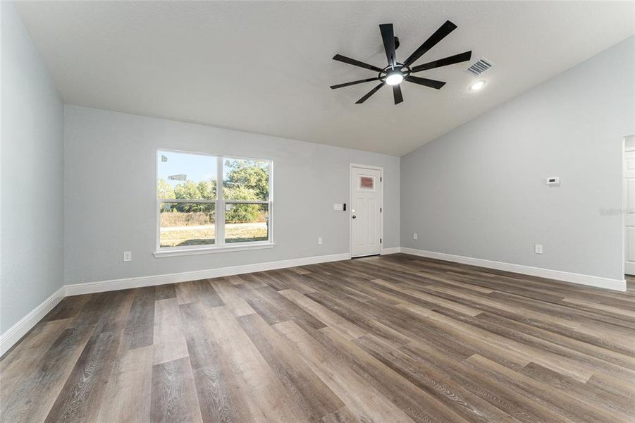 Spacious, unfurnished interior of a new home in , Dunnellon (Image 42).