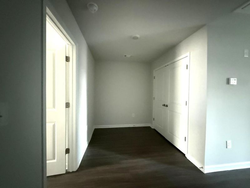 Spacious, unfurnished interior of a new home in , Calhoun (Image 9).