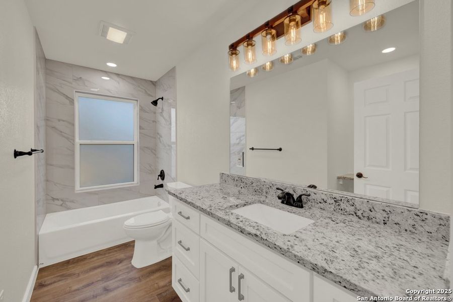 Furnished interior view inside a new home in , Canyon Lake (Image 10).