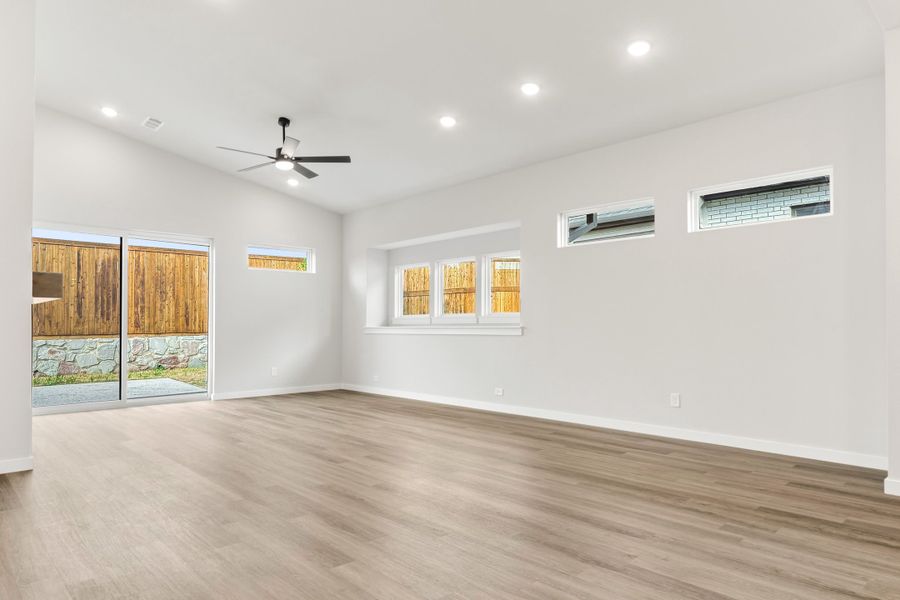 Spacious, unfurnished interior of a new home in Willow Grove, Melissa (Image 22).