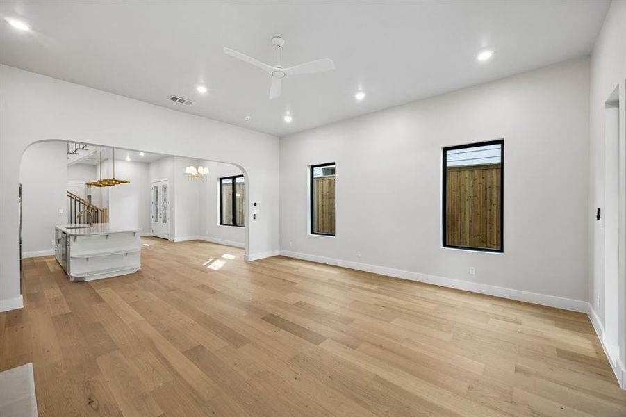Spacious, unfurnished interior of a new home in , Dallas (Image 15). Spacious, unfurnished interior of a new home in , Dallas (Image 15).