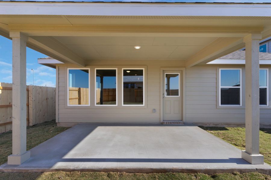 Exterior details and patio area of a home in Briarwood, Elgin (Image 32).
