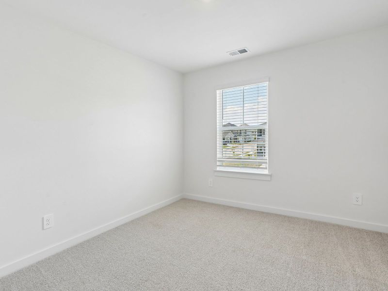 Spacious, unfurnished interior of a new home in Crestview - Ridge Series, Hermitage (Image 14).