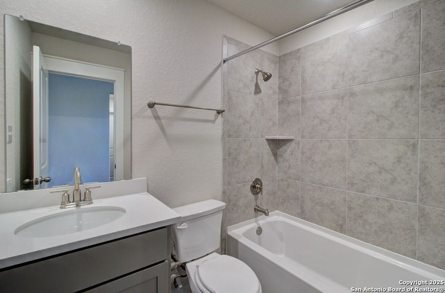 Furnished interior view inside a new home in Westridge - Landmark, San Antonio (Image 2).