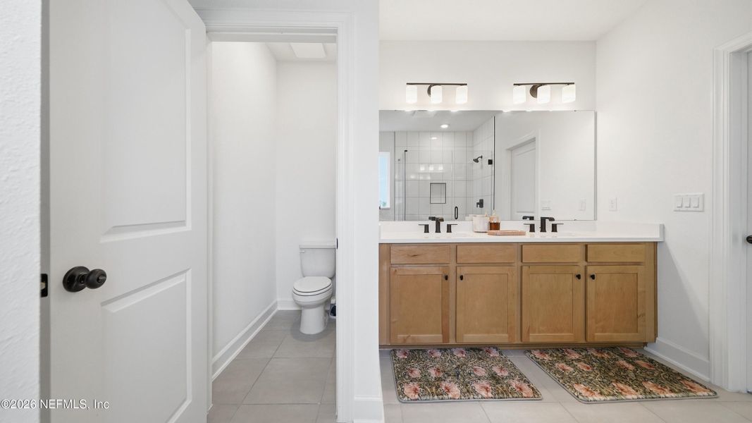 Furnished interior view inside a new home in Seven Pines 40' Front Entry, Jacksonville (Image 52).