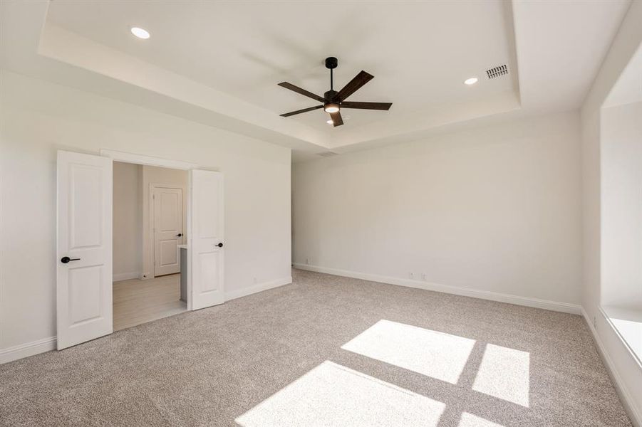 Spacious, unfurnished interior of a new home in The Enclave at Parks of Aledo, Aledo (Image 25). Spacious, unfurnished interior of a new home in The Enclave at Parks of Aledo, Aledo (Image 25).