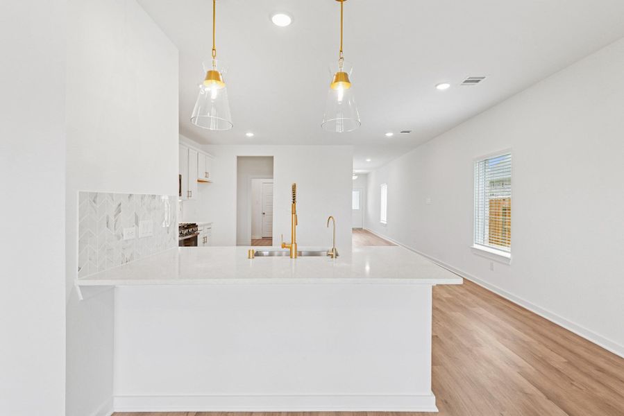 Image 32 of a home in Miller's Pond.