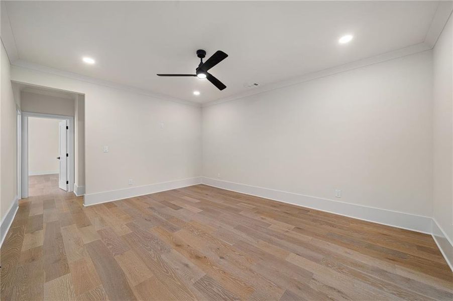 Spacious, unfurnished interior of a new home in , Atlanta (Image 23).