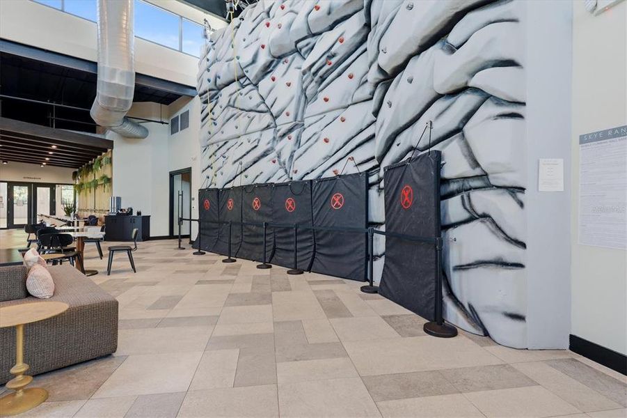 Community amenities in , Sarasota (Image 68).