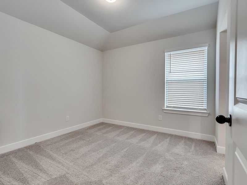 Spacious, unfurnished interior of a new home in Meridiana, Manvel (Image 26).