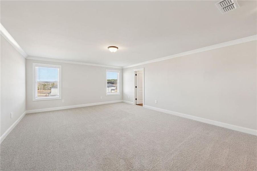 Spacious, unfurnished interior of a new home in River Pointe, Monroe (Image 25).