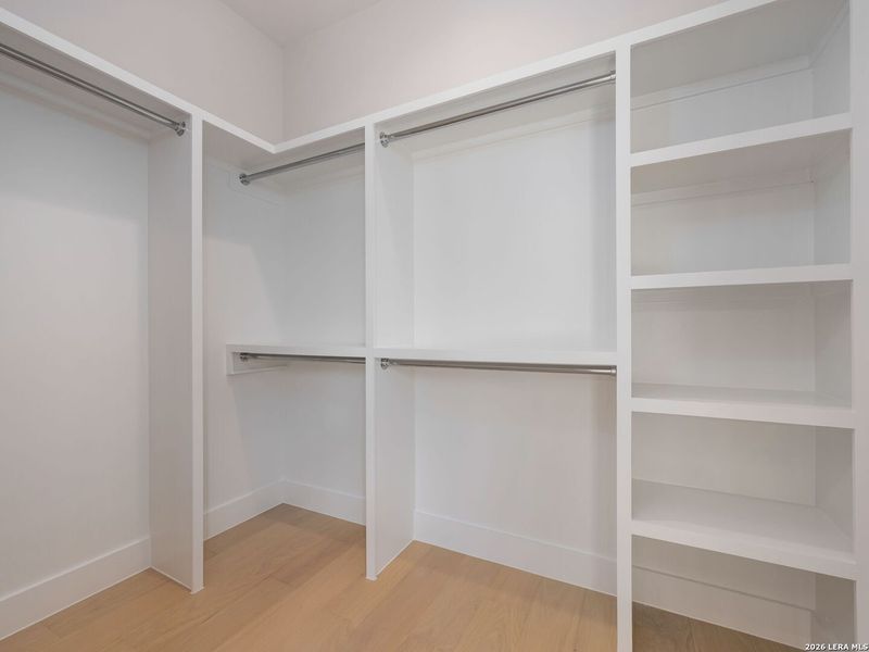 Spacious, unfurnished interior of a new home in , San Antonio (Image 21).