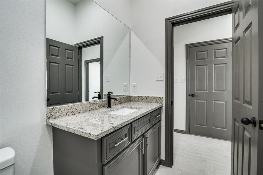 Furnished interior view inside a new home in , West Tawakoni (Image 9).