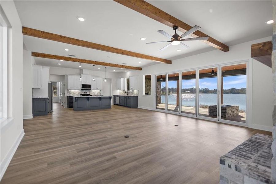 Spacious, unfurnished interior of a new home in , Lindale (Image 31).