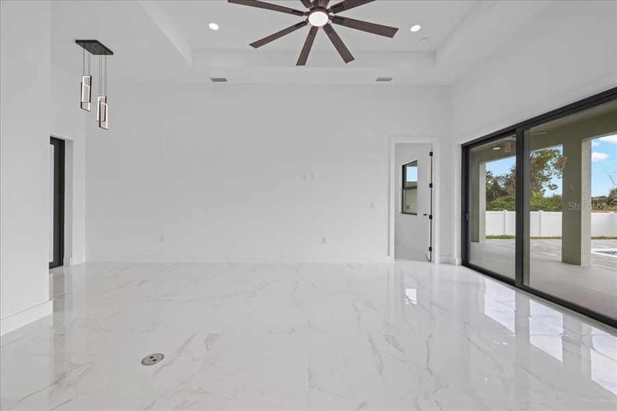 Spacious, unfurnished interior of a new home in , Port Charlotte (Image 19).